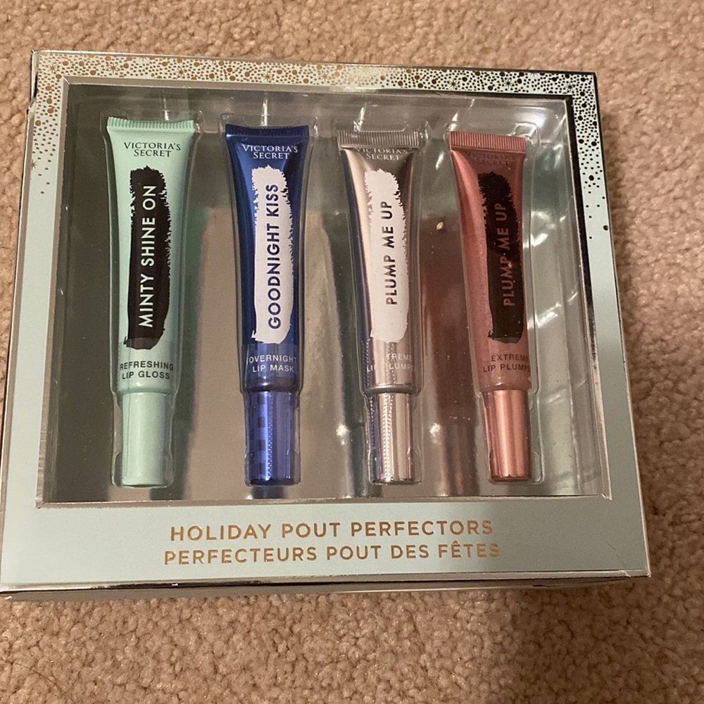 Victoria Secret 👄 Lip Gloss set!